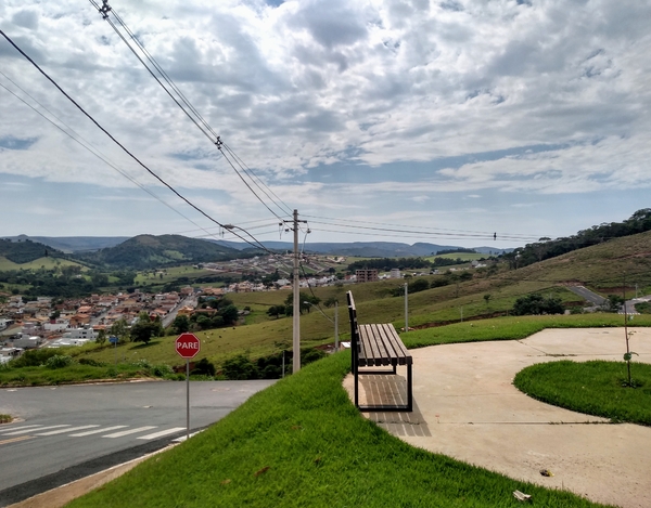 Suíte Completa Com Bela Vista Próxima Ao Centro