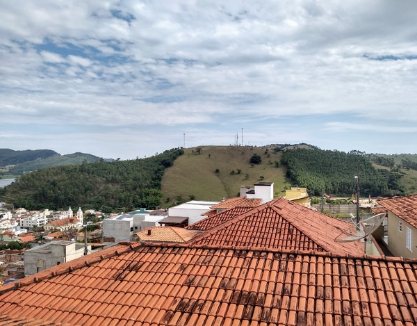 Suíte Completa Com Bela Vista Próxima Ao Centro