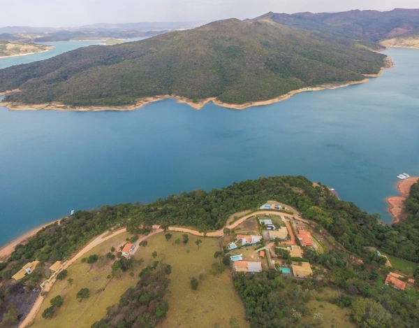 Rancho próx. a Escarpas do Lago com uma Linda Vista