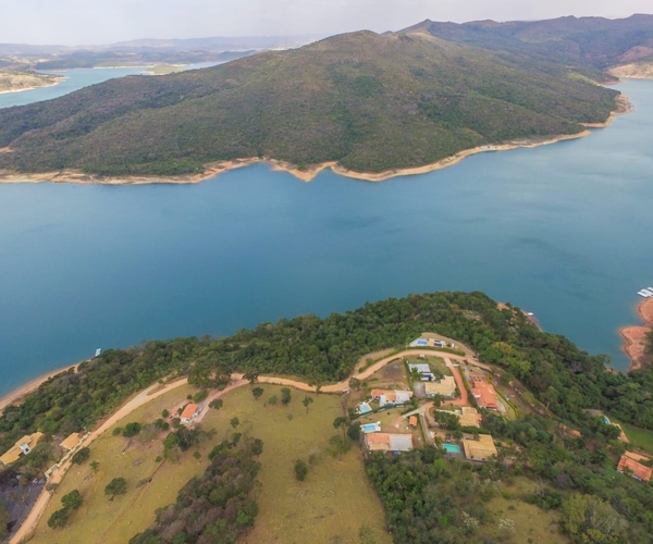 Rancho próx. a Escarpas do Lago com uma Linda Vista