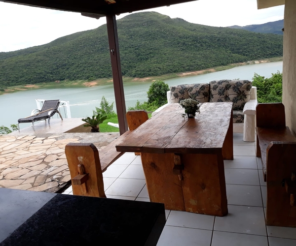 Rancho próx. a Escarpas do Lago com uma Linda Vista