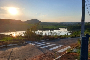 Sossego em Rancho Aconchegante com Piscina e Suítes