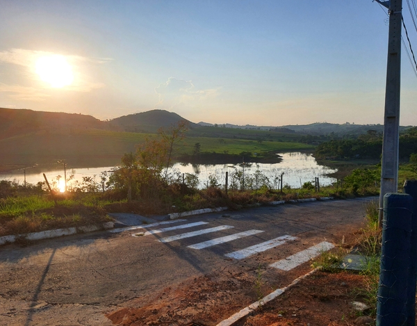 Sossego em Rancho Aconchegante com Piscina e Suítes