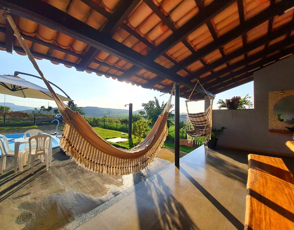 Sossego em Rancho Aconchegante com Piscina e Suítes