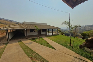 Rancho Próx. Ao Centro c/ Piscina e Churrasqueira