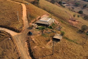 Rancho Próx. Ao Centro c/ Piscina e Churrasqueira