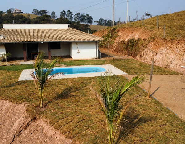 Rancho Próx. Ao Centro c/ Piscina e Churrasqueira