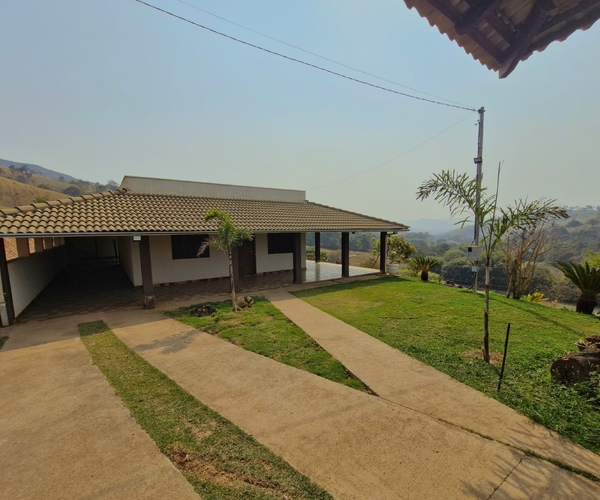 Rancho Próx. Ao Centro c/ Piscina e Churrasqueira