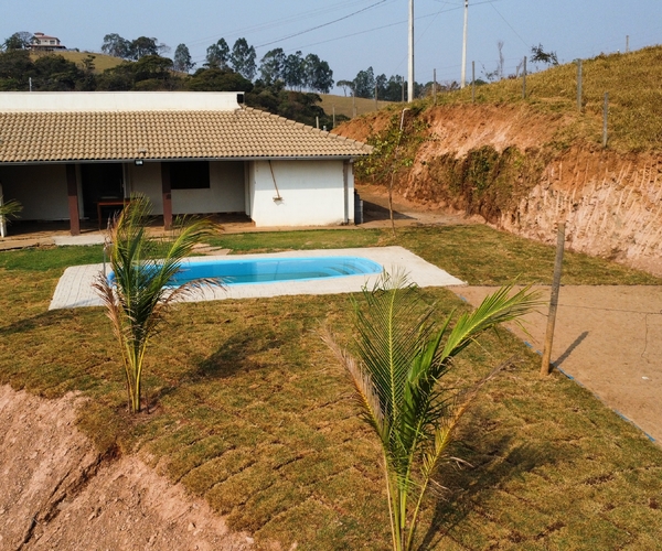 Rancho Próx. Ao Centro c/ Piscina e Churrasqueira