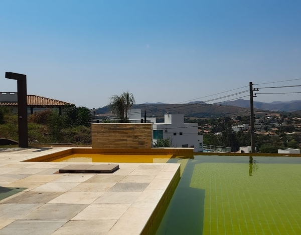 'Yellow Submarine' Casa Única em Escarpas do Lago c/ 5 Suítes