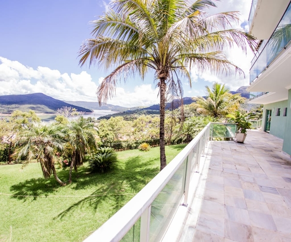 Casa em Escarpas com 10 Suítes e Linda vista pro Lago de Furnas